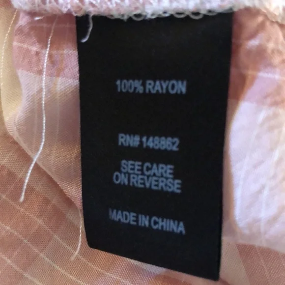 TORRID Dusty Pink and White Plaid Long Sleeve Babydoll Button Down Top Size 2 - Picture 9 of 10
